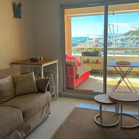 Apartment En Face *